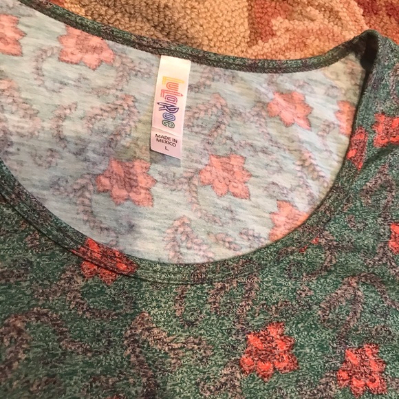 LuLaRoe Top - Picture 10 of 11